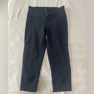Lululemon yoga pants black mesh sz 6
